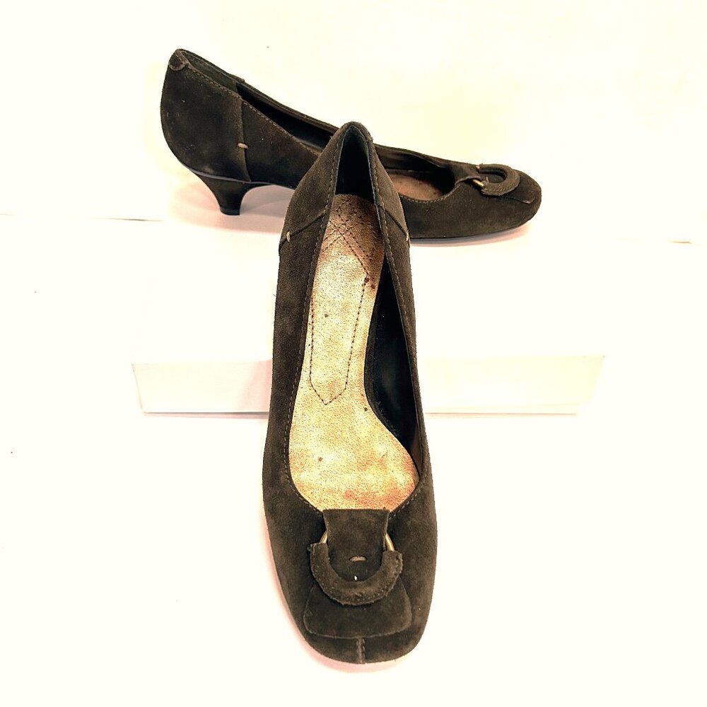 NINE WEST Low Heel Suede Shoes